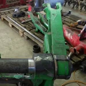 Ремонт элементов навески John Deere. Fendt