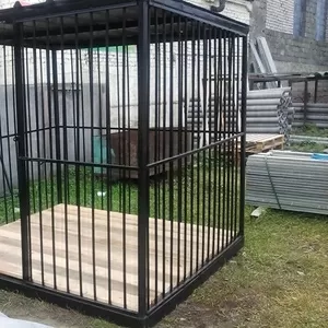 Вольеры с прутьями или из сетки