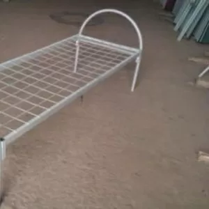 Металлические  кровати армейского типа