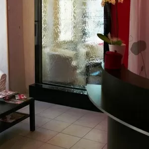 Неповторимые водопады по стеклу
