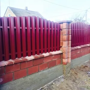 металлический евроштакетник для забора,  ворот и калиток
