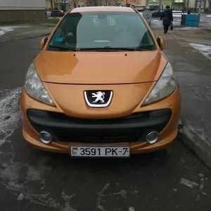 Продаю Peugeot 207,  2008 г. авто без проблем недорого