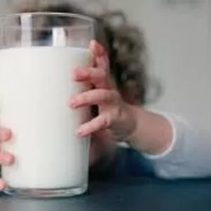Молоко коровье домашнее