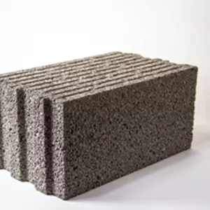 Керамзитобетонные строительные блоки: щелевые и полнотелые. 