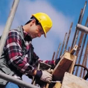 Строитель с опытом и водительскими правами в Польшу